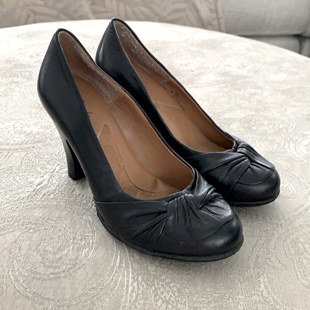 Sofft Black heels Size 6 👠